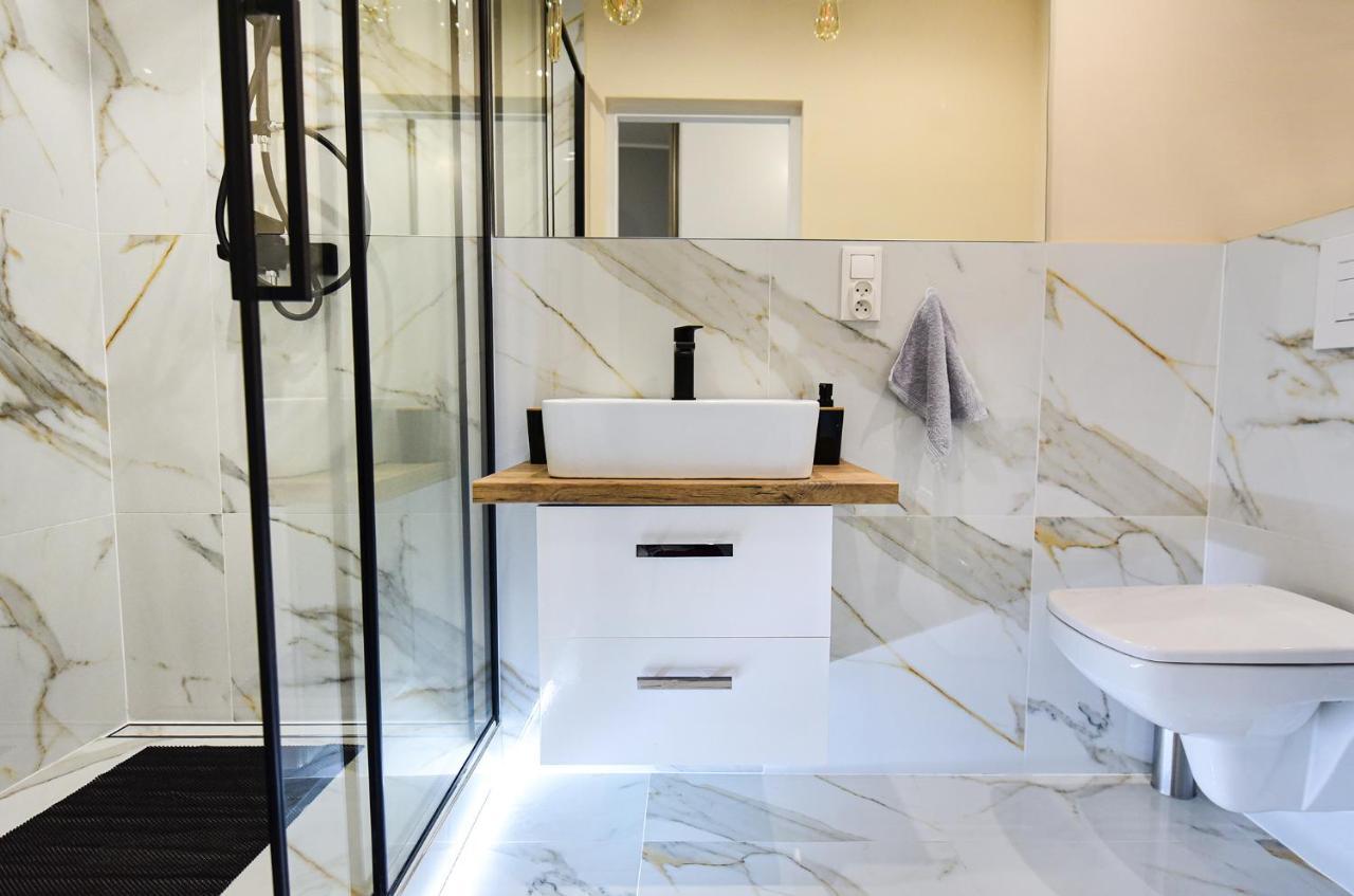 Apartament Przy Fontannach Lejlighed Gliwice Eksteriør billede